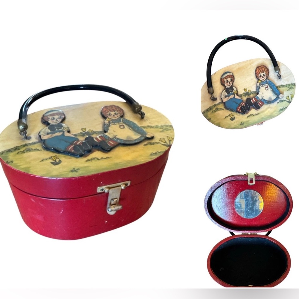 Vintage 1972 Raggedy Ann and Andy Wooden Bucket Purse Lucite Handle